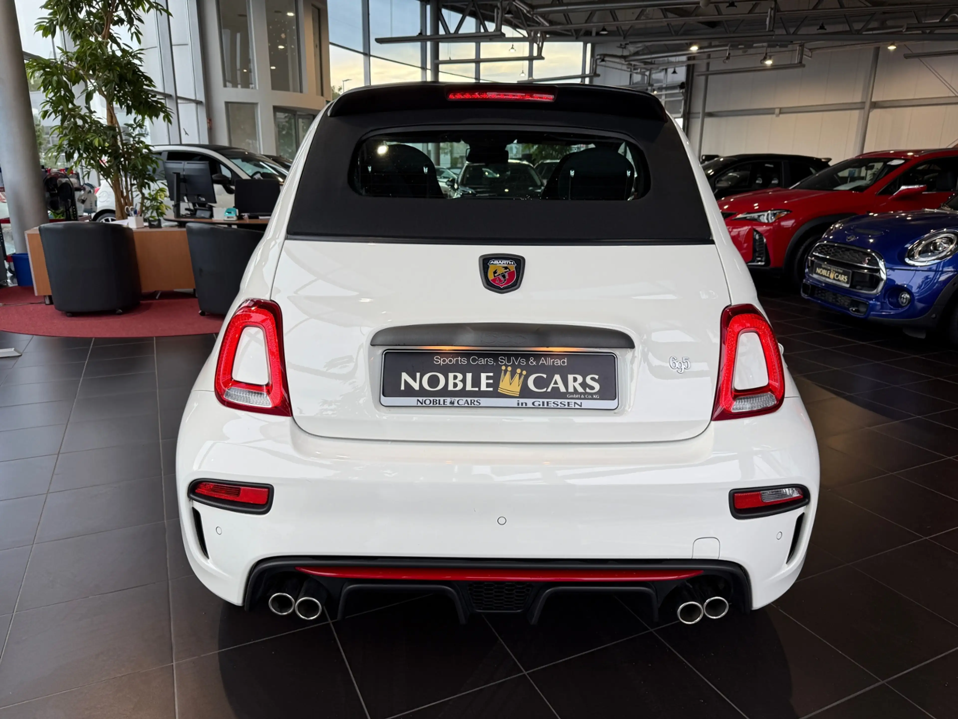 Abarth 695C SABELT BREMBO RED-Paket CarPlay — photo 7