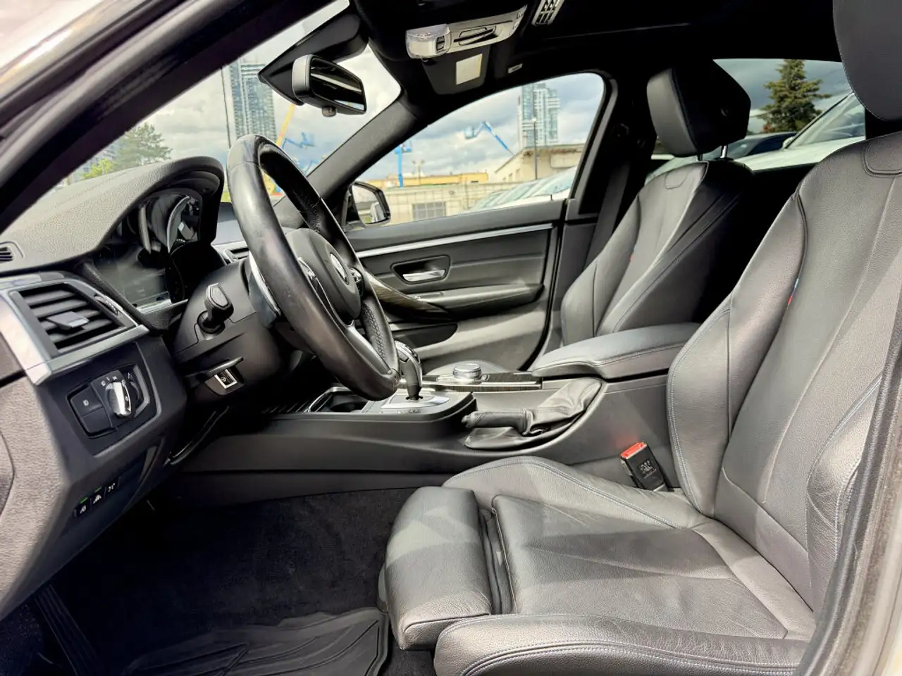 BMW 4 Series photo BMW 4 Series