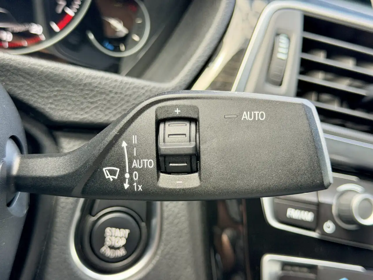 BMW 4 Series photo BMW 4 Series