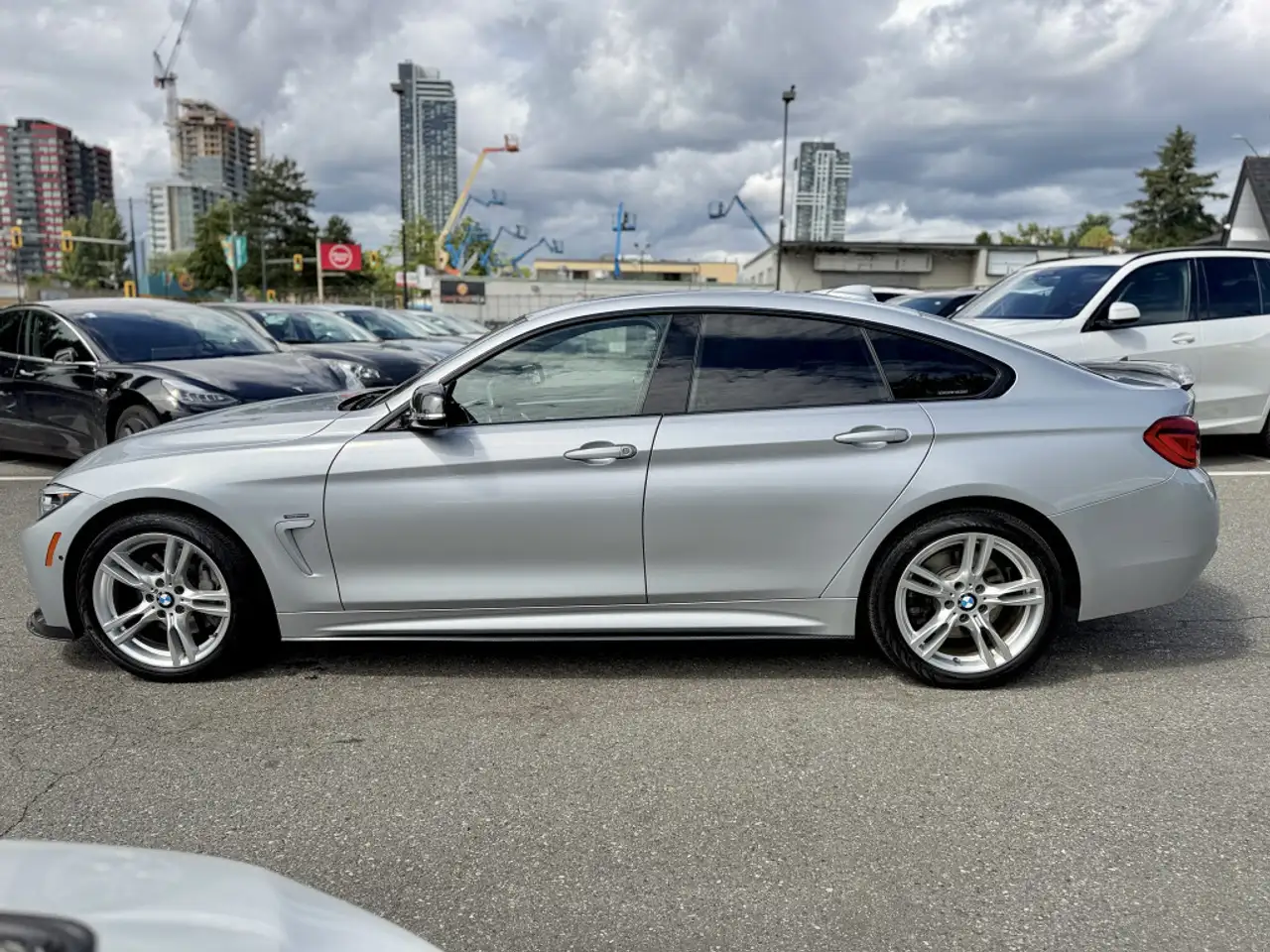 BMW 4 Series photo BMW 4 Series