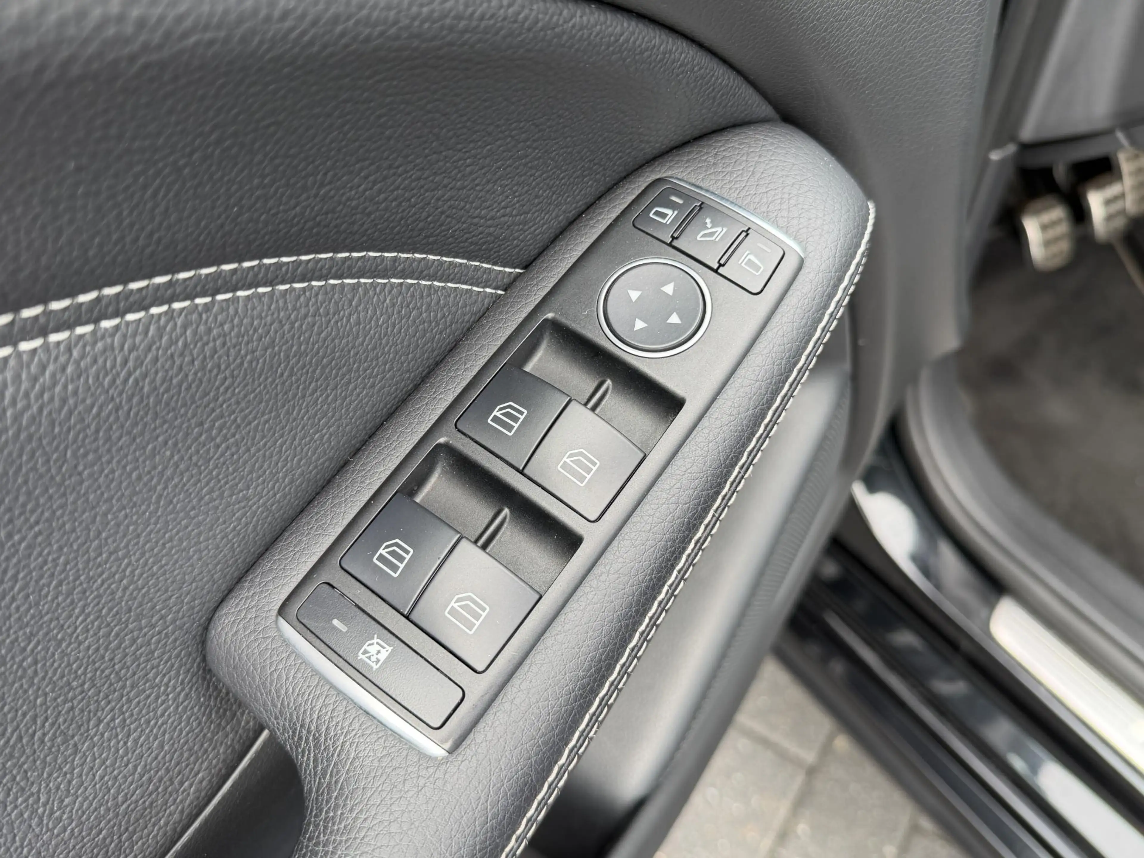 Mercedes-Benz B 180 Ambition|Trekhaak|Stoelverwarming| — photo 11