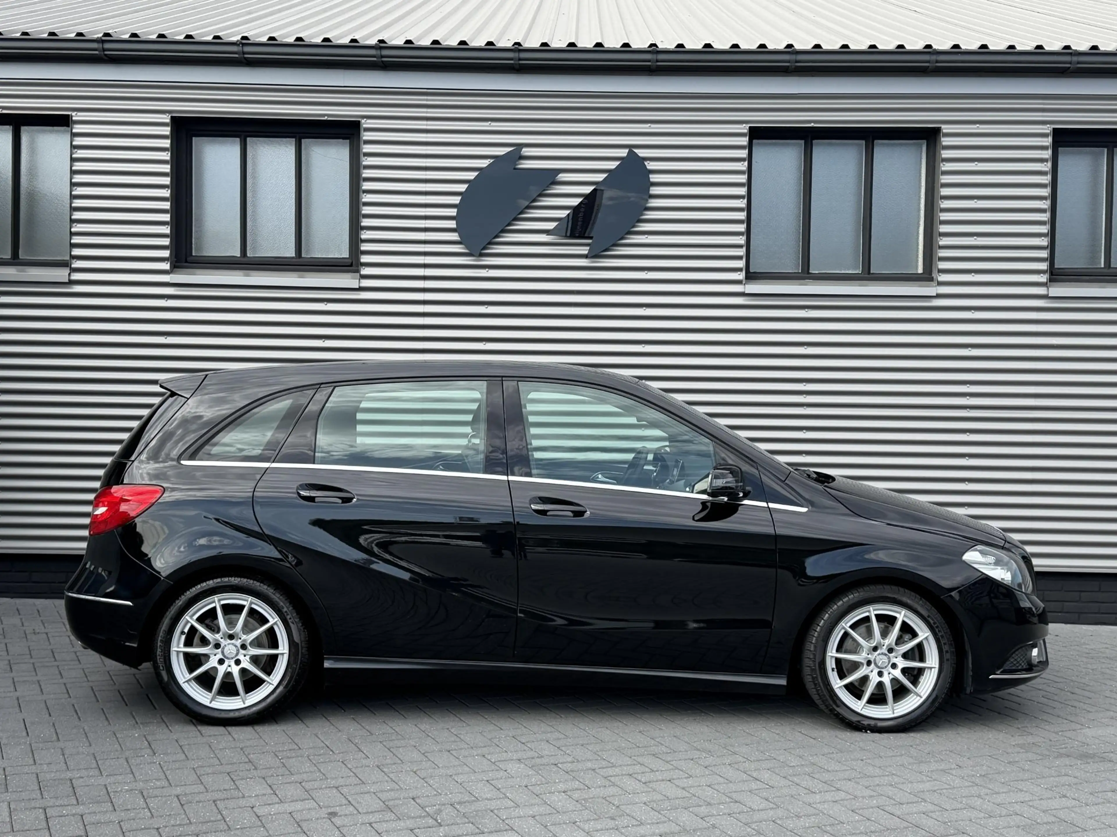 Mercedes-Benz B 180 Ambition|Trekhaak|Stoelverwarming| — photo 12