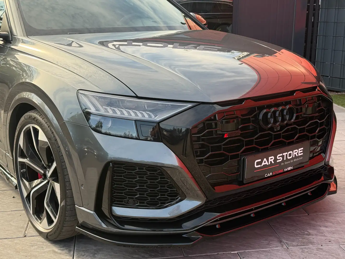 Audi RS Q8 RSQ8|4.0TFSI|Pano|Carbon|23`|Matrix|360°|Voll Grau - 2