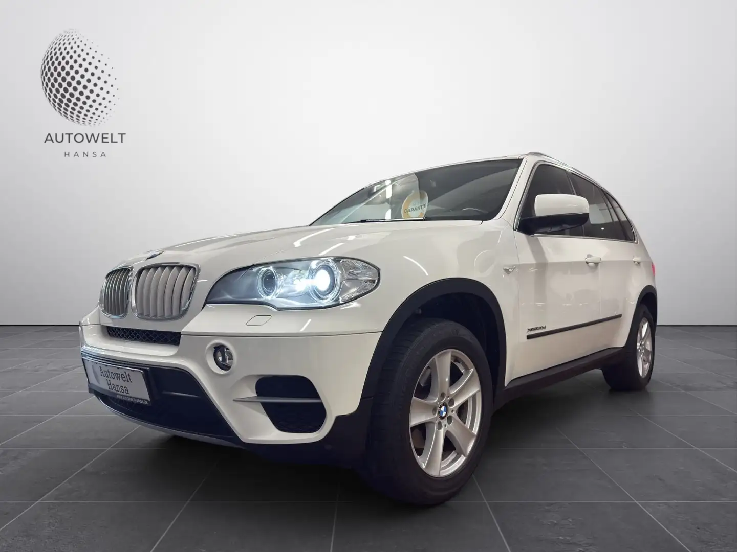 BMW X5 xD 30d/7-SITZER/HUD/PANO/360°/AHK/3,5t Weiß - 1