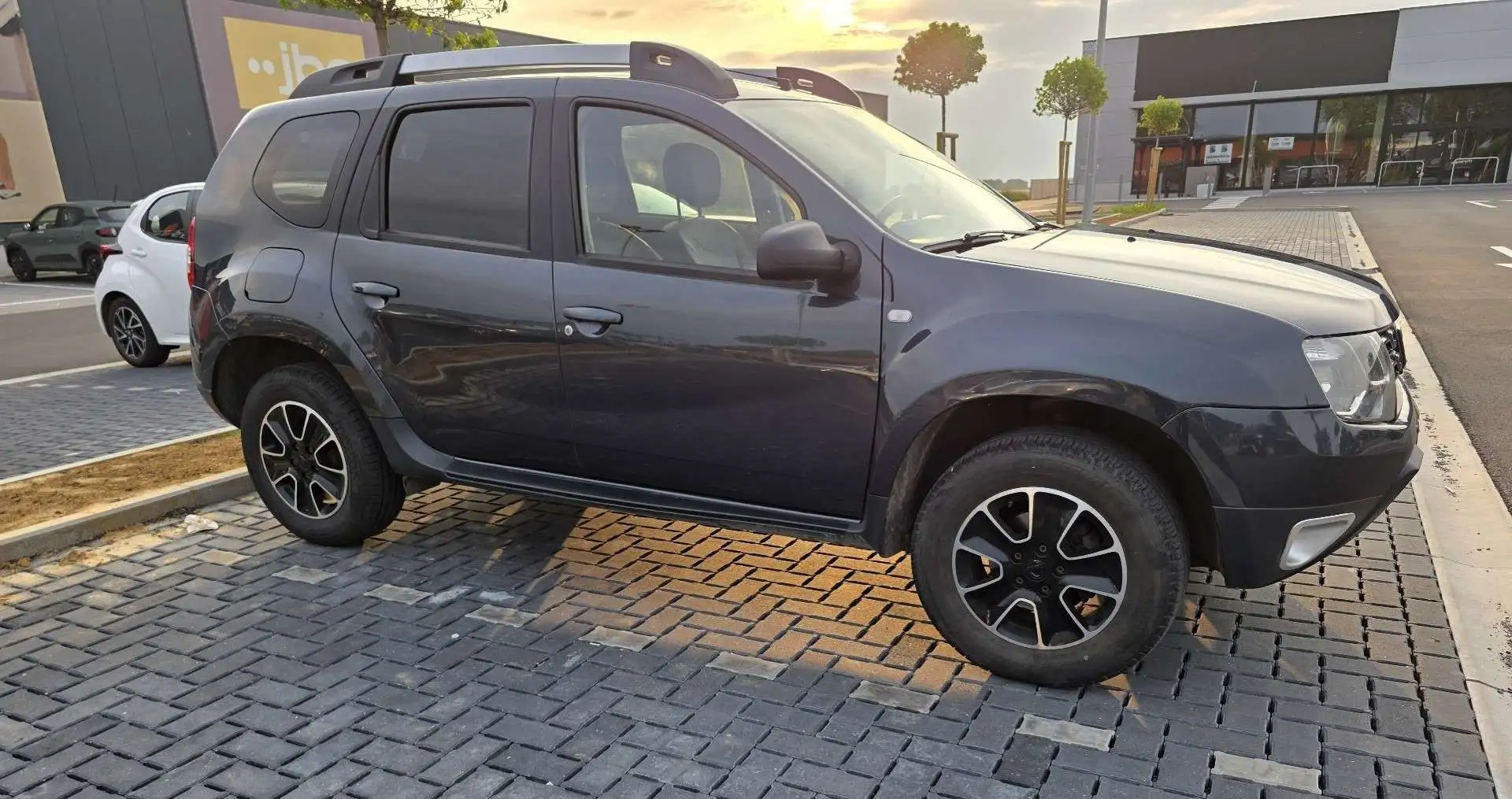 Dacia Duster Duster 1.5 dCi 4x2 Black Shadow EDC Gris - 2