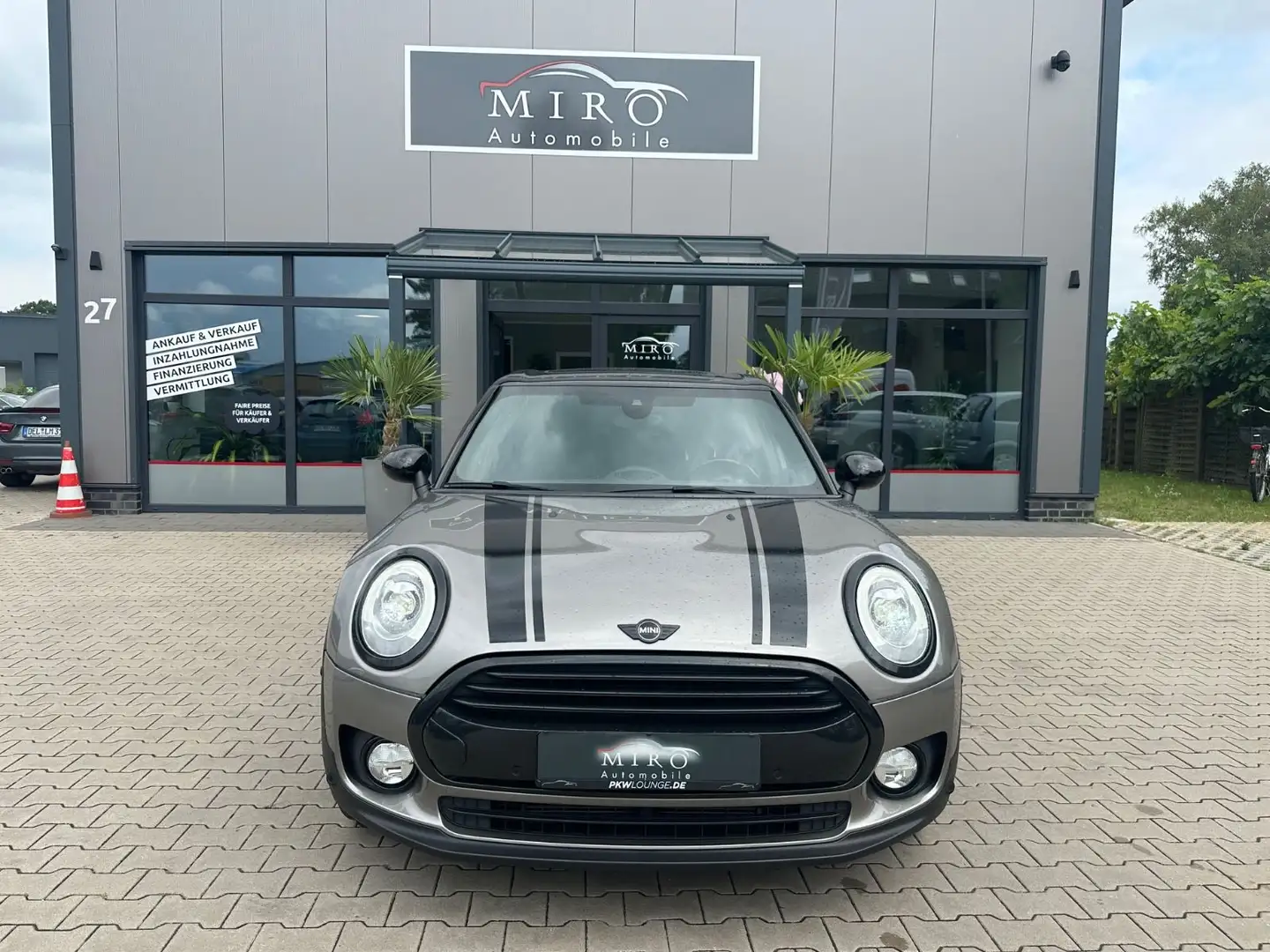 MINI Cooper Clubman / PANO/ T-LEDER/ AHK/ LED Grau - 2