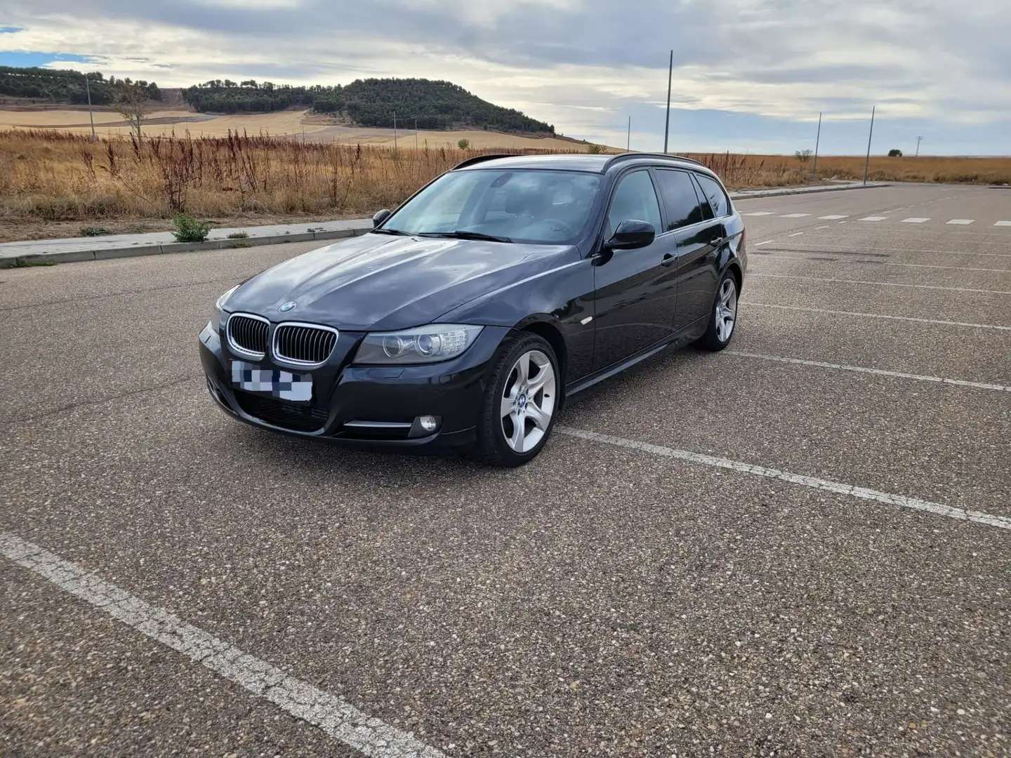BMW 320 320d Touring - 1