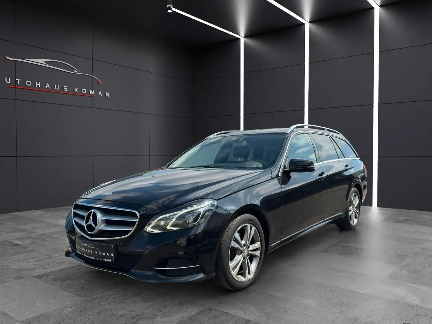 Mercedes-Benz E 220 E220 CDI*TÜV*KLIMA*AUTOM.*PDC*2.HAND*NAVI*AHK Schwarz - 1