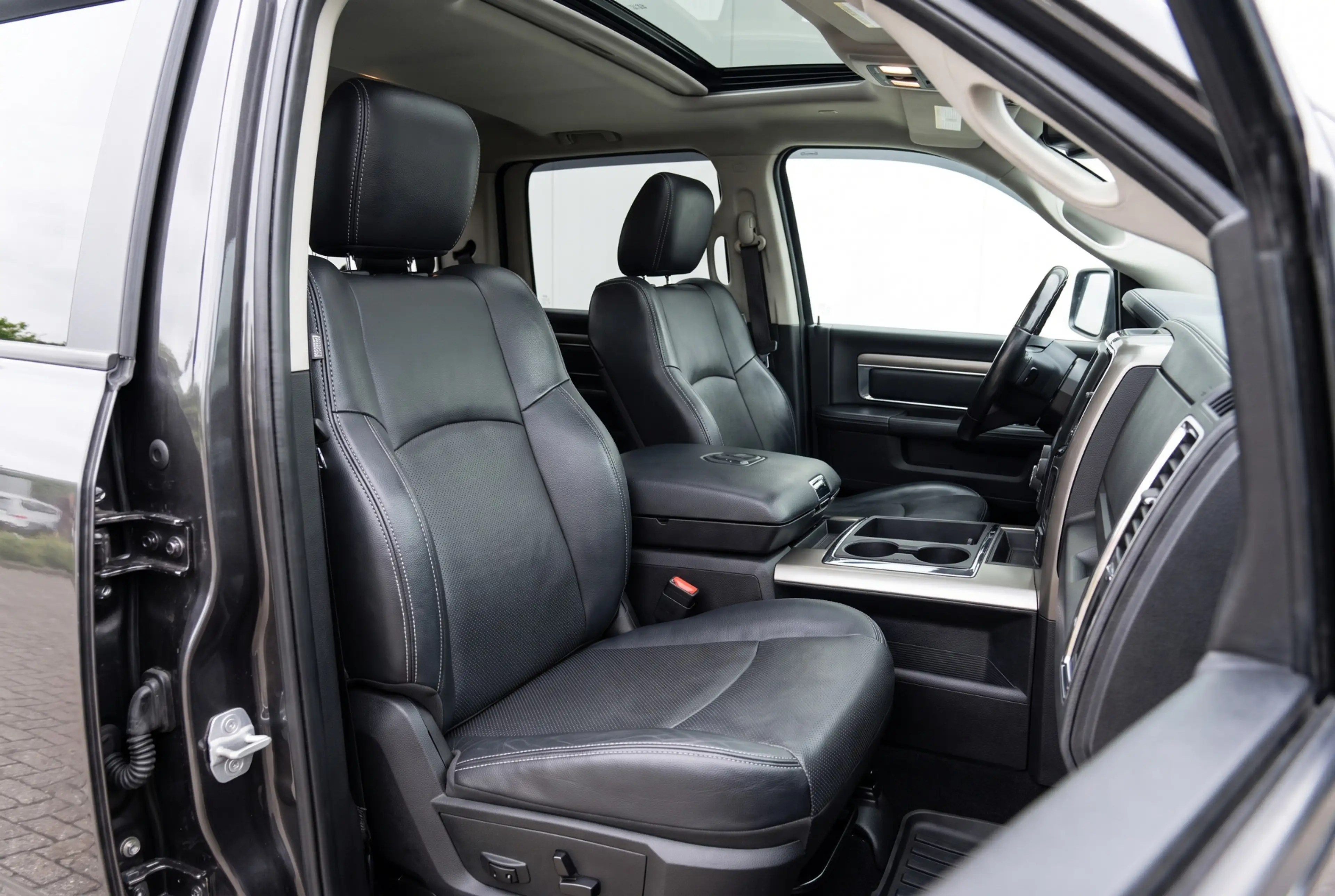 Dodge RAM 1500 5.7 V8 Sport Quad Cab 6'4 5.7 HEMI V8 | RamBo — photo 9