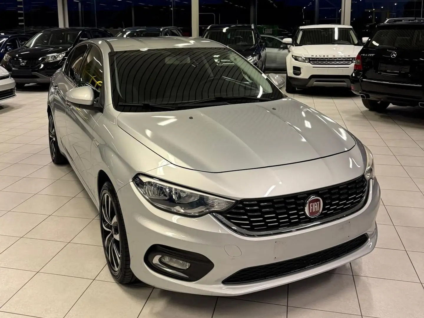 Fiat Tipo 1.4i 70Kw Navi Camera Euro 6bAnnée 2016 Argent - 1