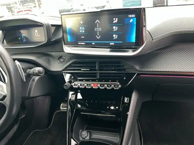 Peugeot 2008 view 11