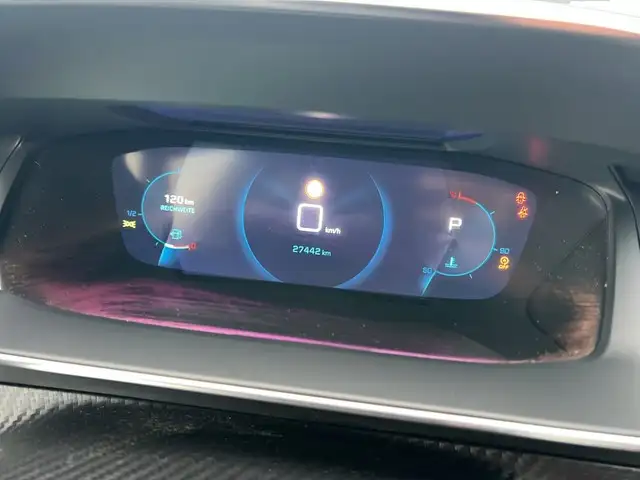 Peugeot 2008 view 15