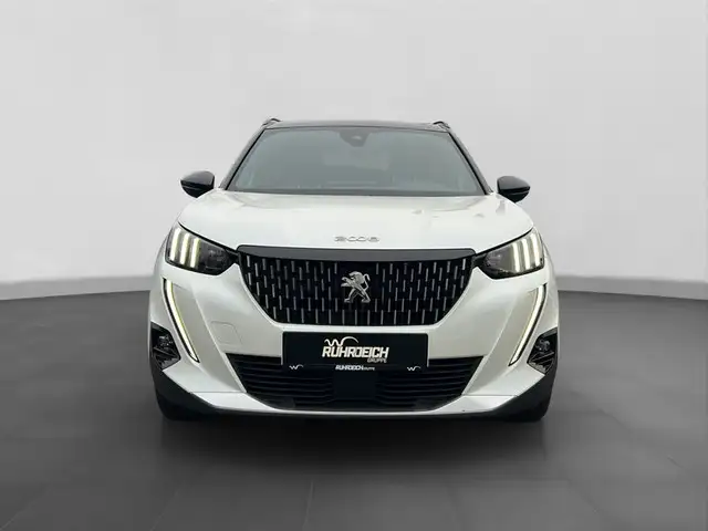 Peugeot 2008 view 6