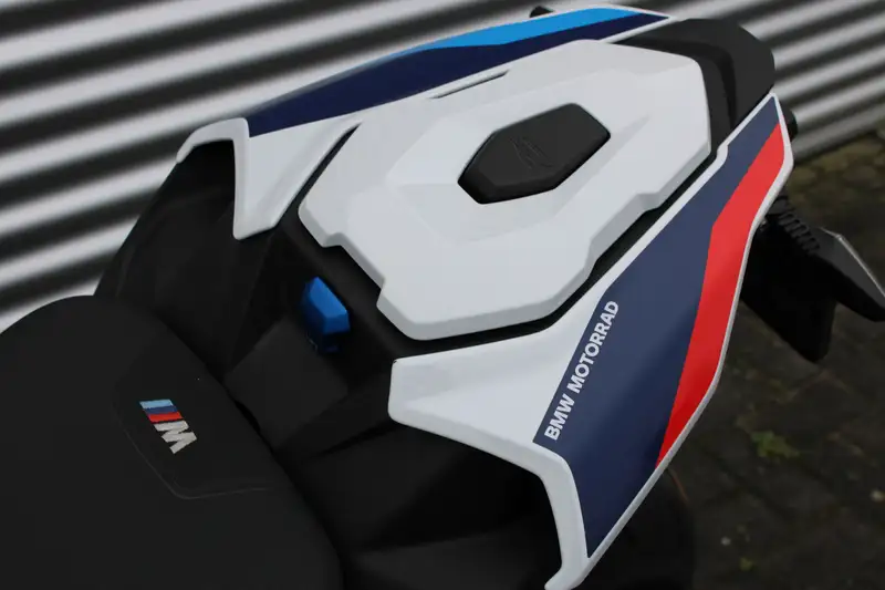 BMW M 1000 R - foto 8