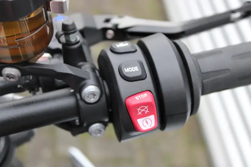 BMW M 1000 R - foto 6