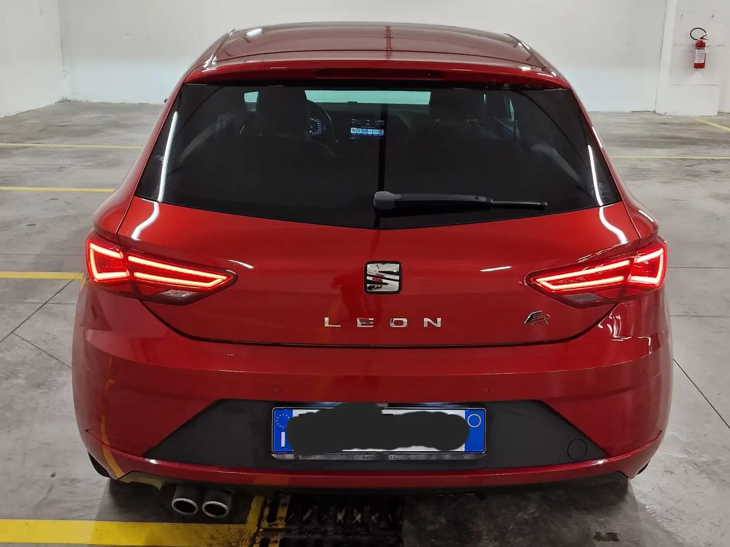 SEAT Leon Leon III 2017 2.0 tdi FR 184cv dsg Red - 1