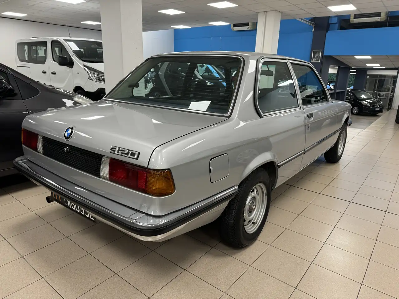 BMW 320 2p, foto 4