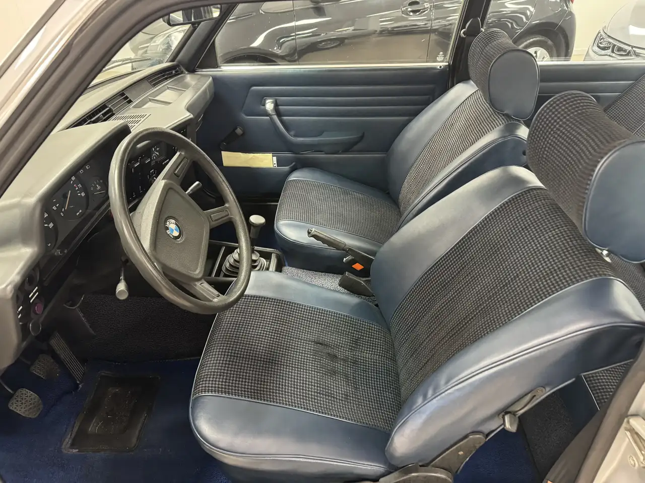 BMW 320 2p, foto 8