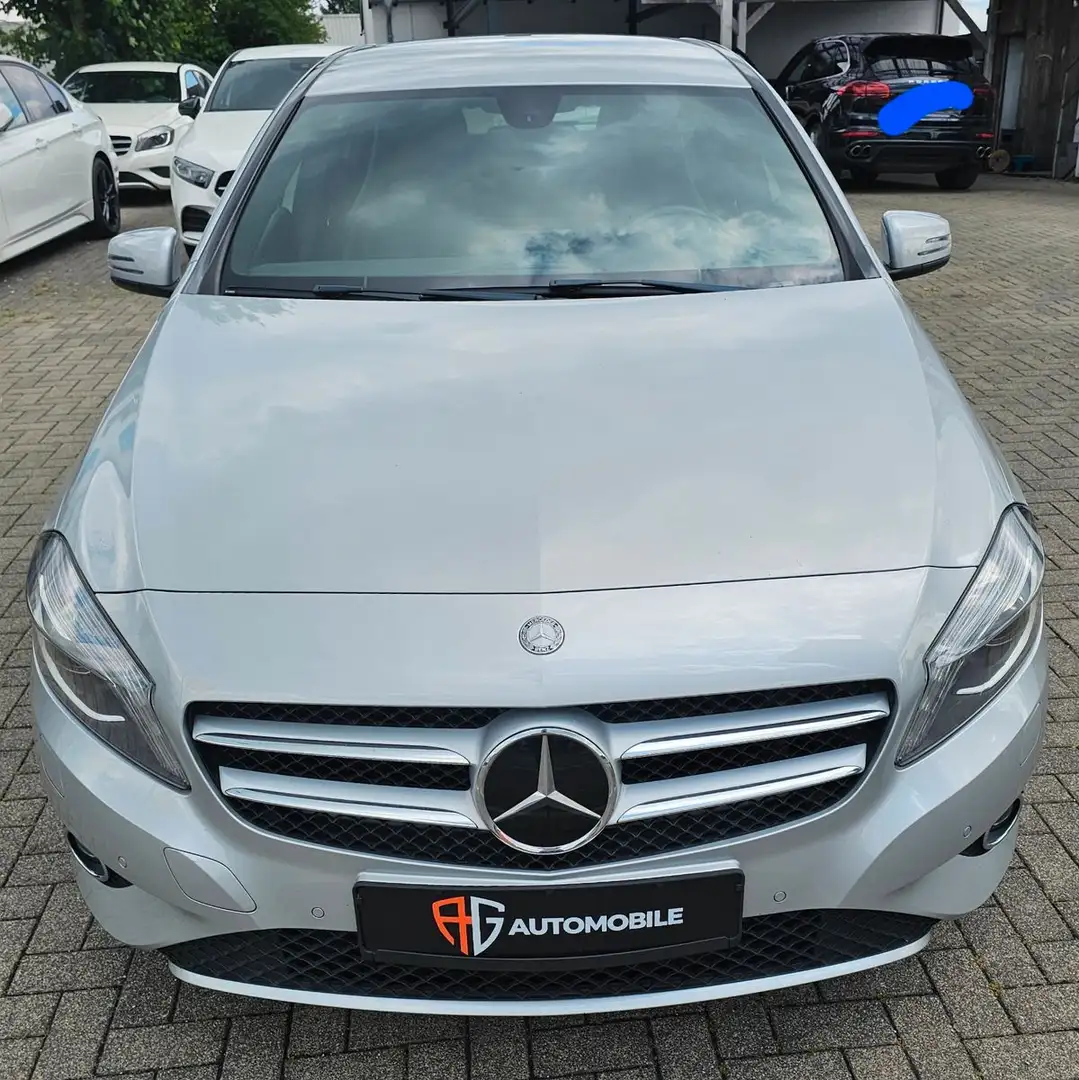 Mercedes-Benz A 180 CDI / d BlueEfficiency"Bi-Xenon" Silber - 2
