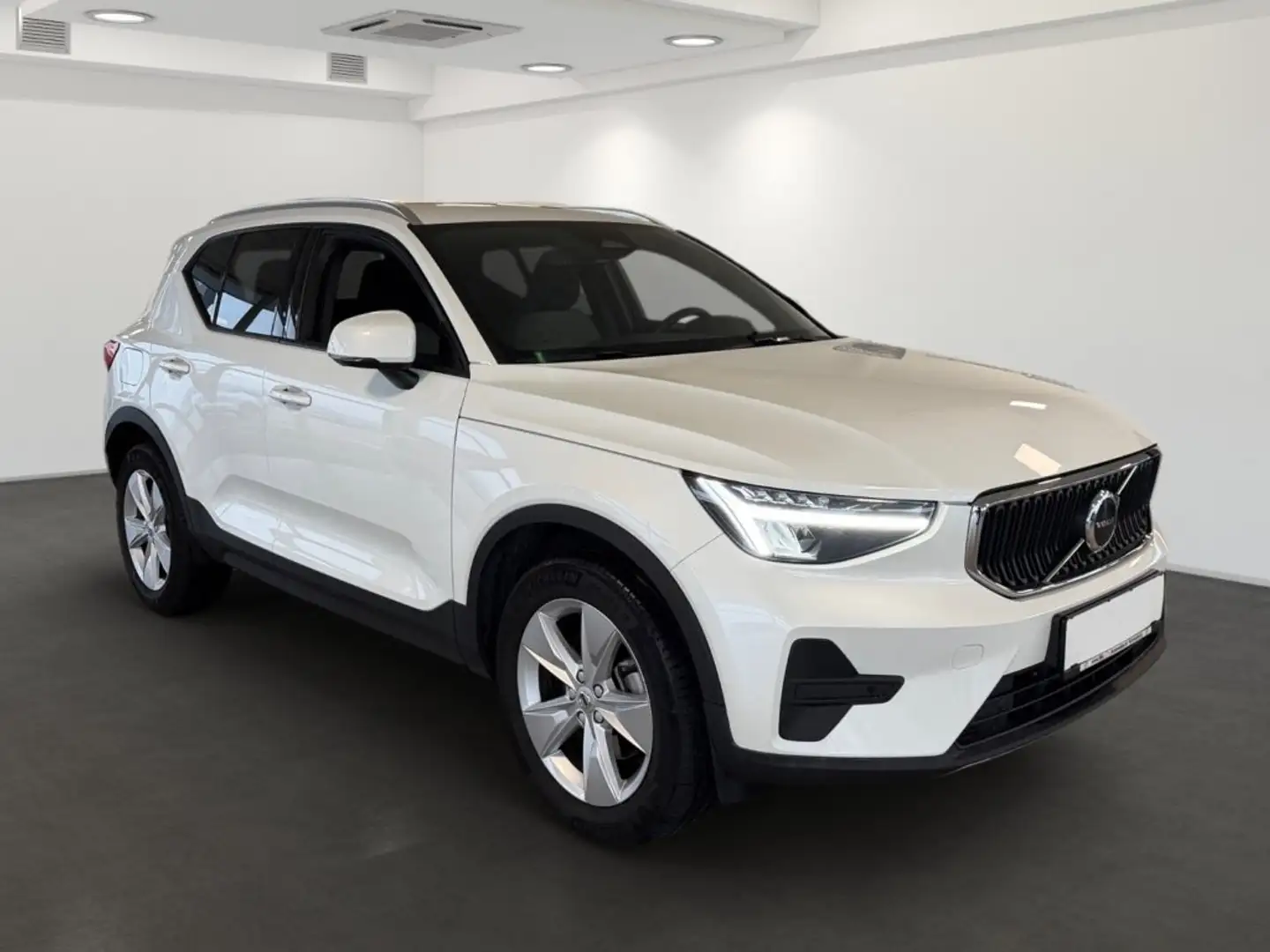 Volvo XC40 B3 Core Aut. Weiß - 2