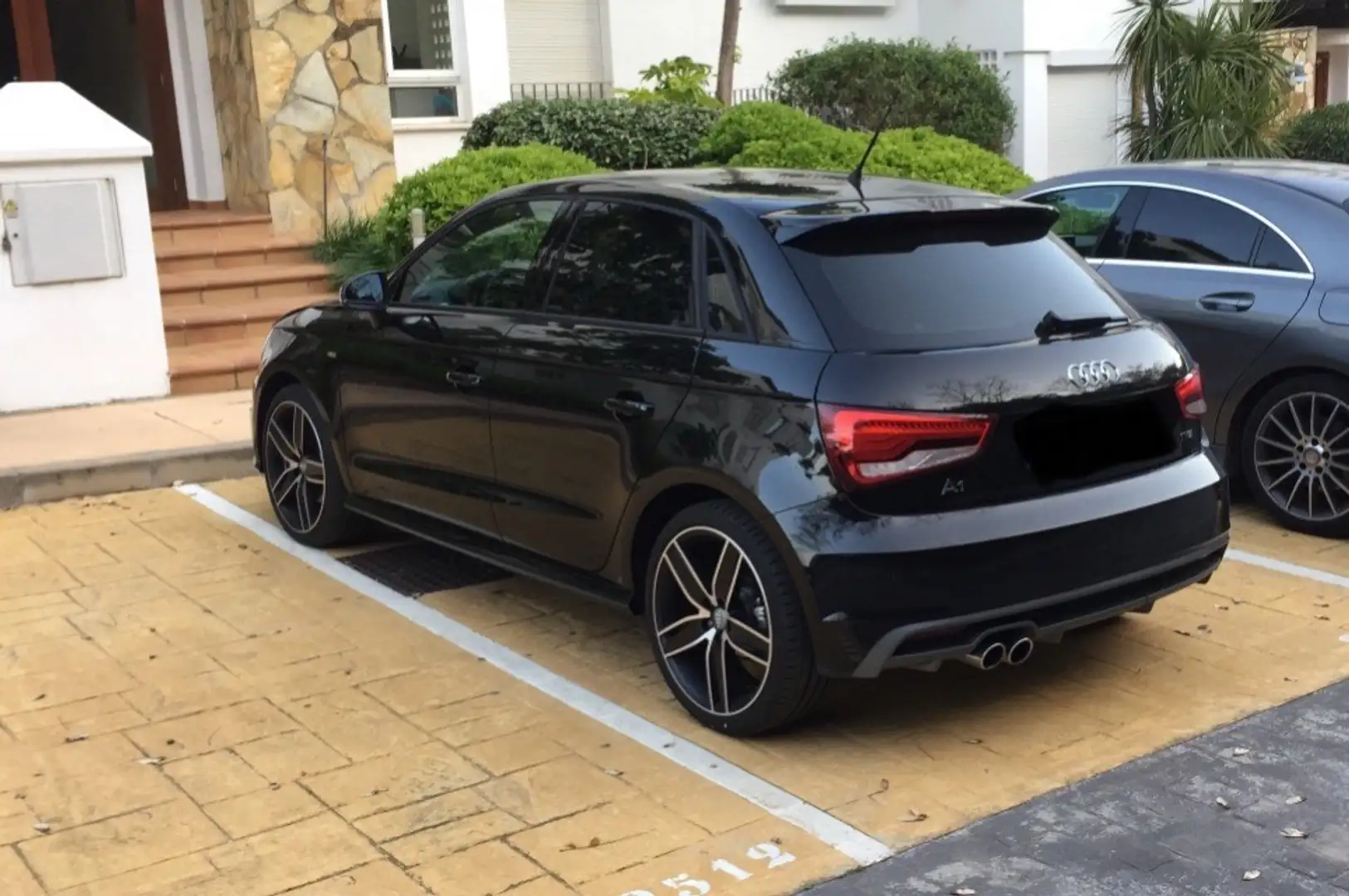 Audi A1 Sportback 1.4 TFSI 125 S tronic s line - 1