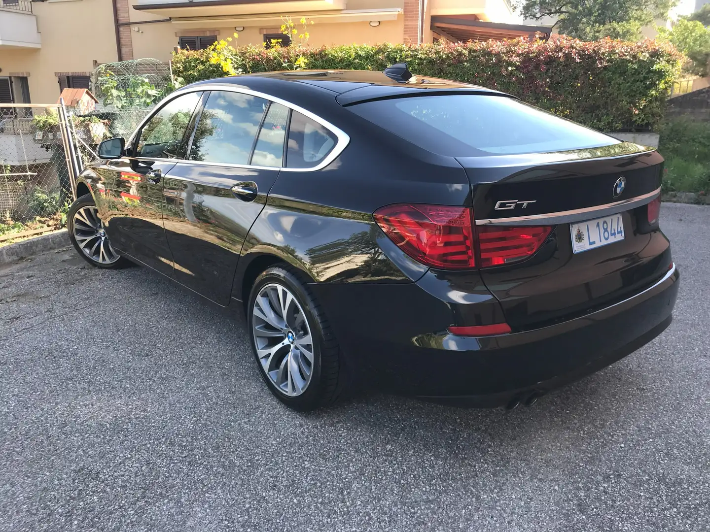 BMW 530 GT Xdrive futura Чорний - 1