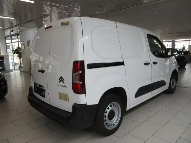 Citroen Berlingo view 3