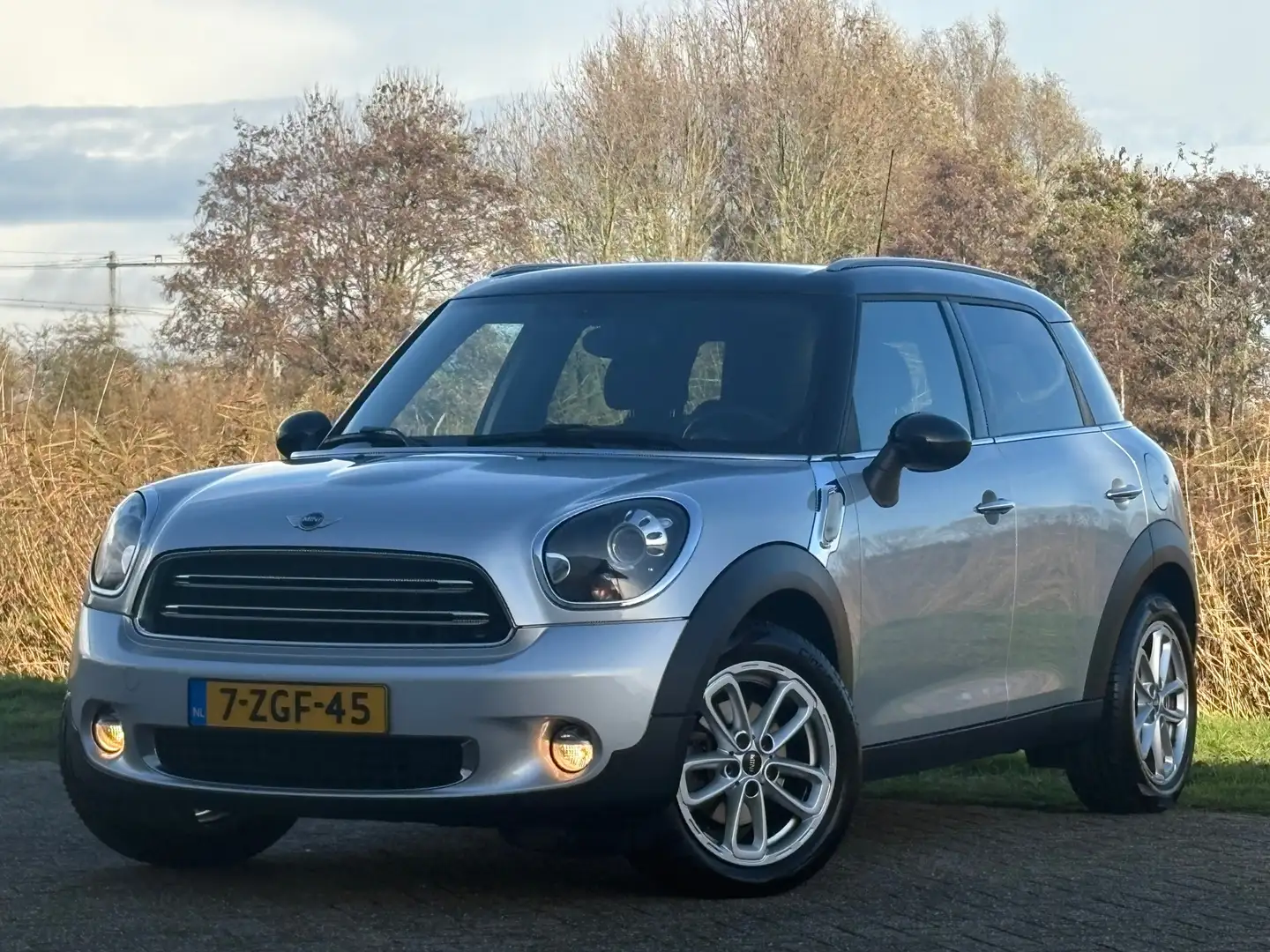 MINI Cooper Countryman 1.6 Knockout Edition - Crystal Silver&Black - Navi Grey - 2