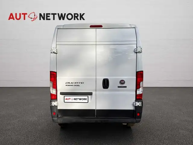 Fiat Ducato view 7