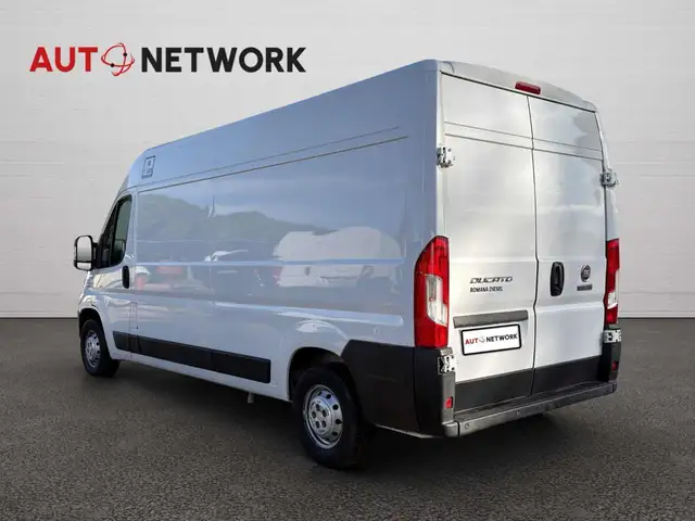 Fiat Ducato view 3
