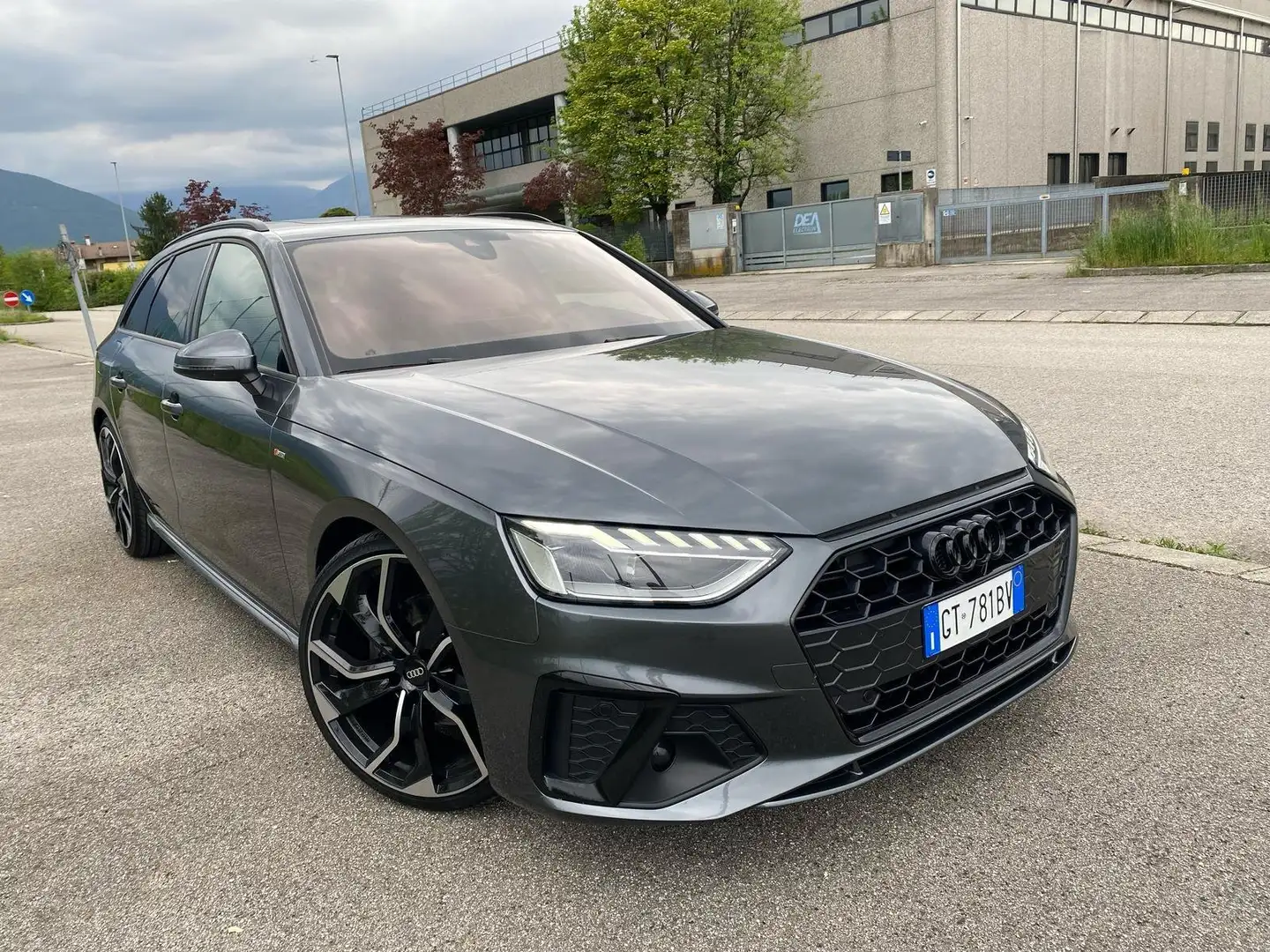 Audi A4 A4 Avant 35 2.0 tdi mhev S Line 163cv s-tronic Grigio - 1