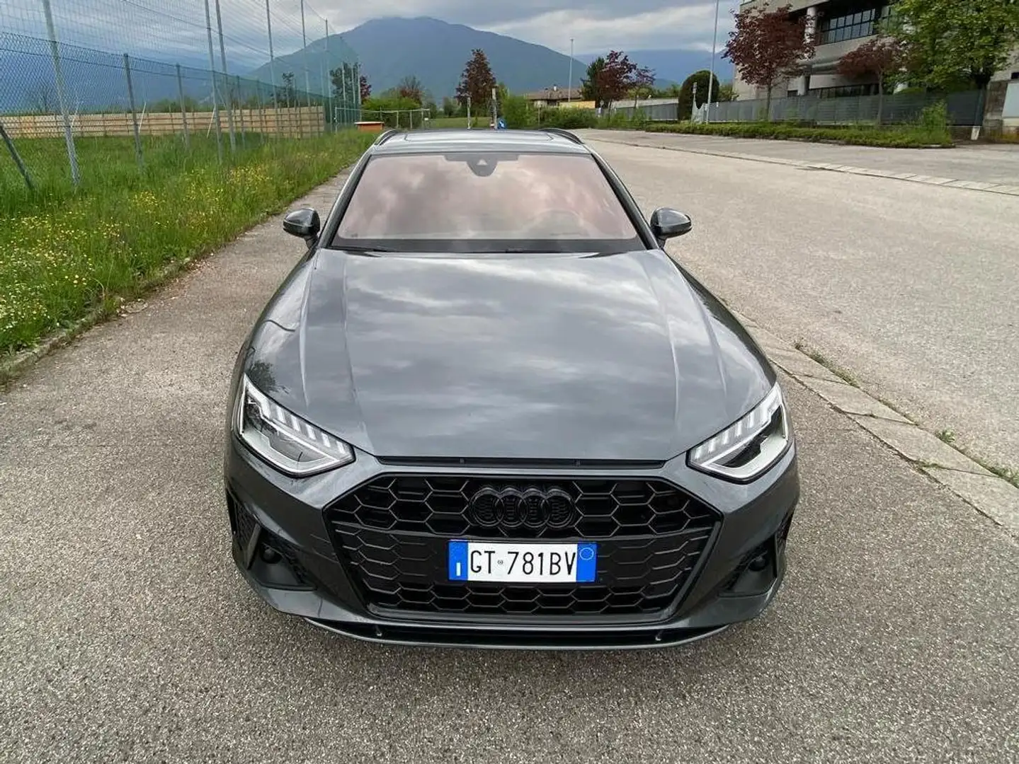 Audi A4 A4 Avant 35 2.0 tdi mhev S Line 163cv s-tronic Grigio - 2