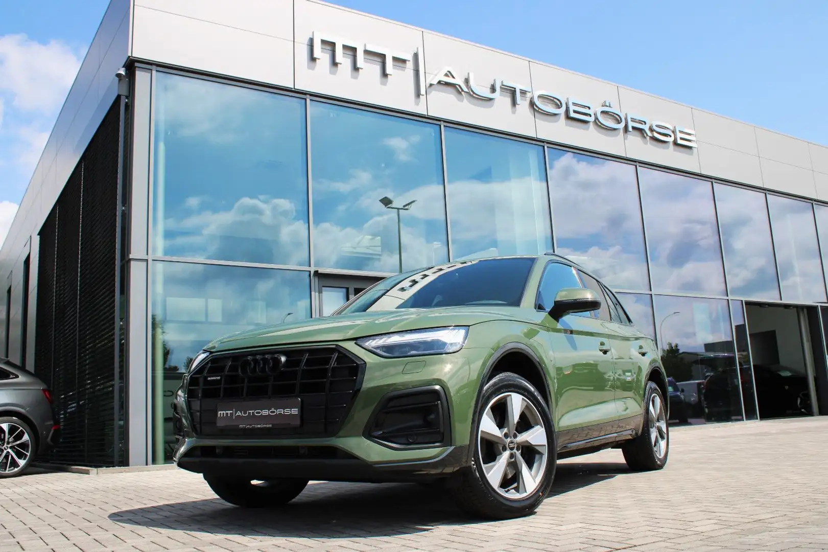 Audi Q5 50 TFSI e quattro Advanced/Black-Optik/Matrix Grün - 1