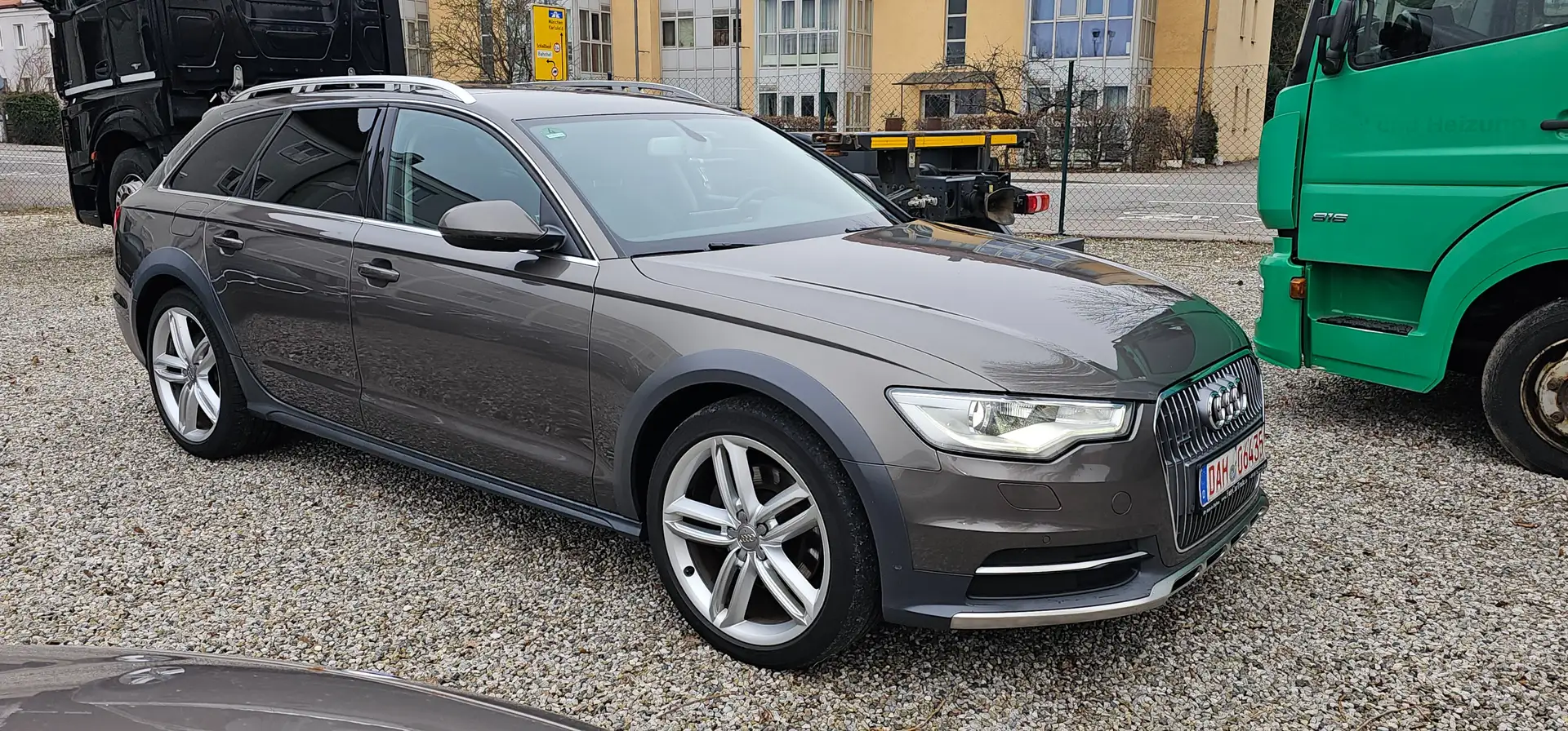 Audi A6 allroad Quattro 3.0 TDI S-Tronic design & sport Grau - 1