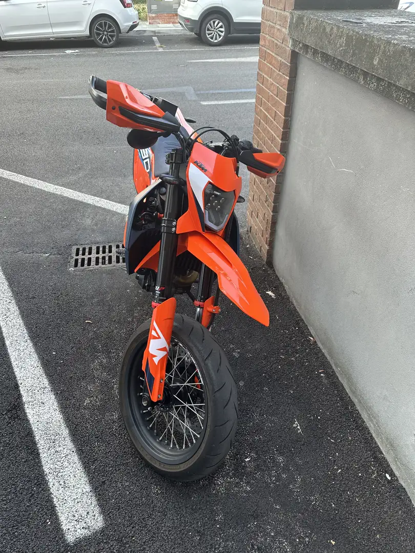 KTM 690 SMC R - 1