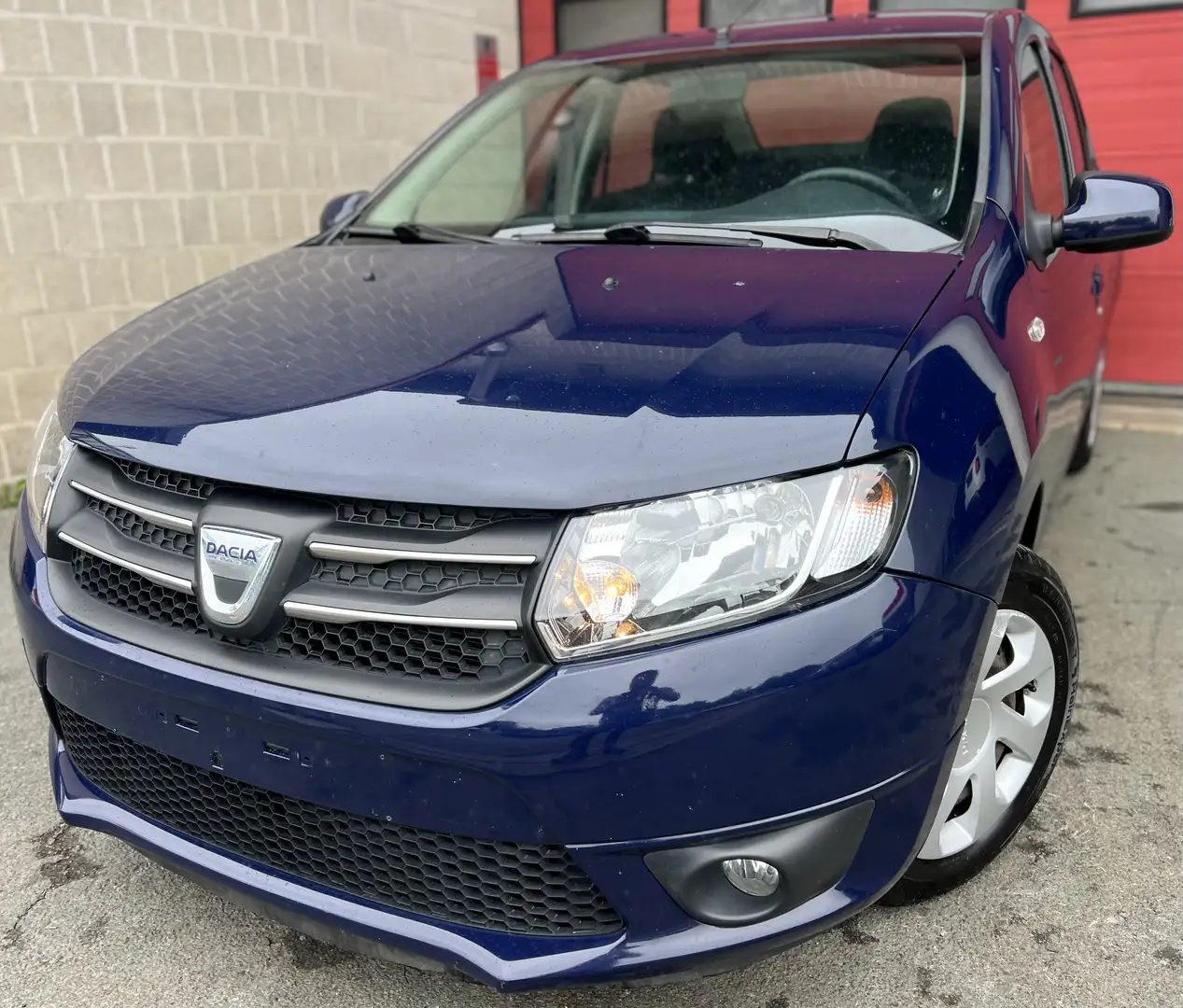 Dacia Logan 0.9 TCe Laureate + CLIM + CAR-PASS Azul - 1