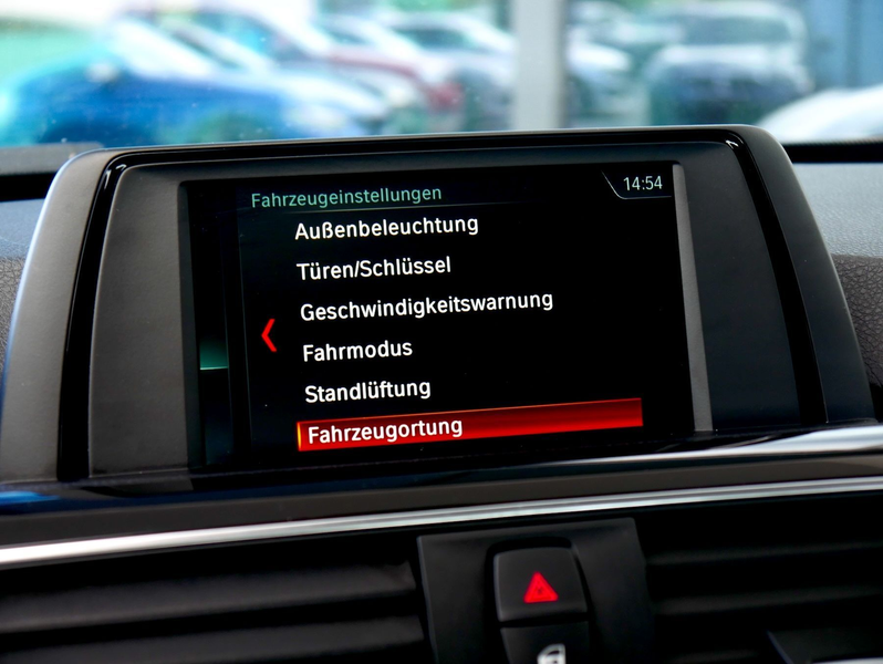BMW 320 d Advantage Aut. — photo 13