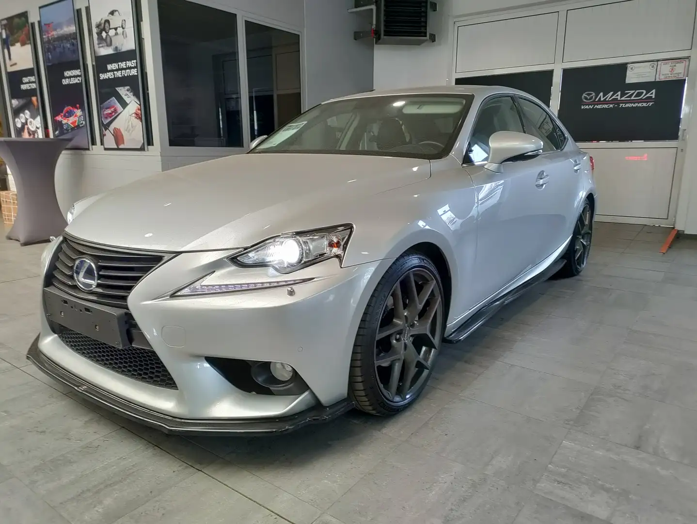 Lexus IS 300 2.5i Executive Line E-CVT Plateado - 1
