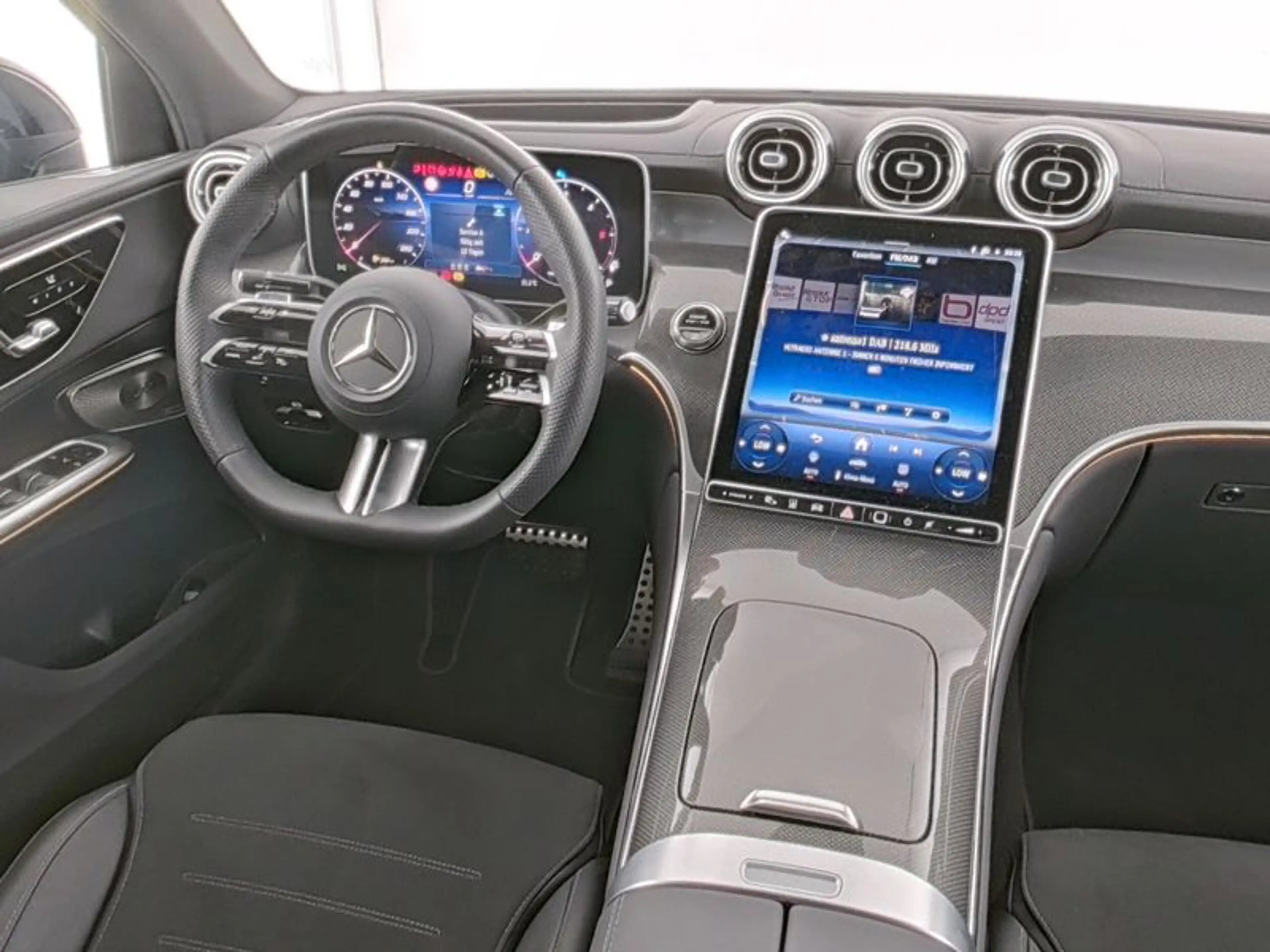 Mercedes-Benz GLC 300 d 4M Coupé AMG-Sport/Technik/Pano/Stdhz — photo 7