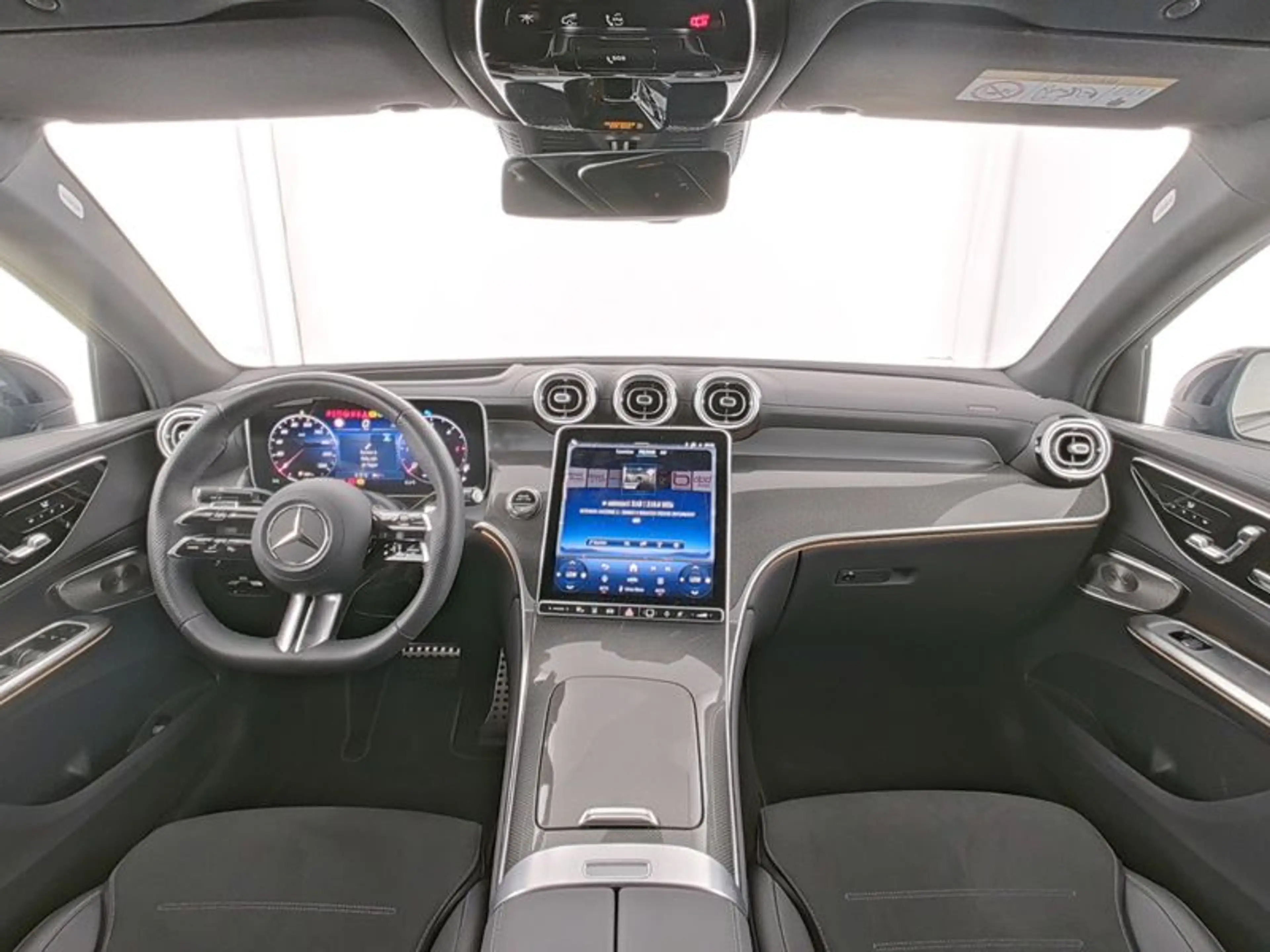 Mercedes-Benz GLC 300 d 4M Coupé AMG-Sport/Technik/Pano/Stdhz — photo 6
