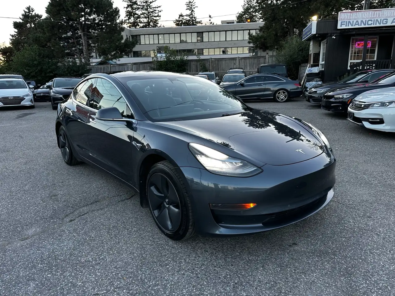 Tesla Model 3 fotografie Tesla Model 3