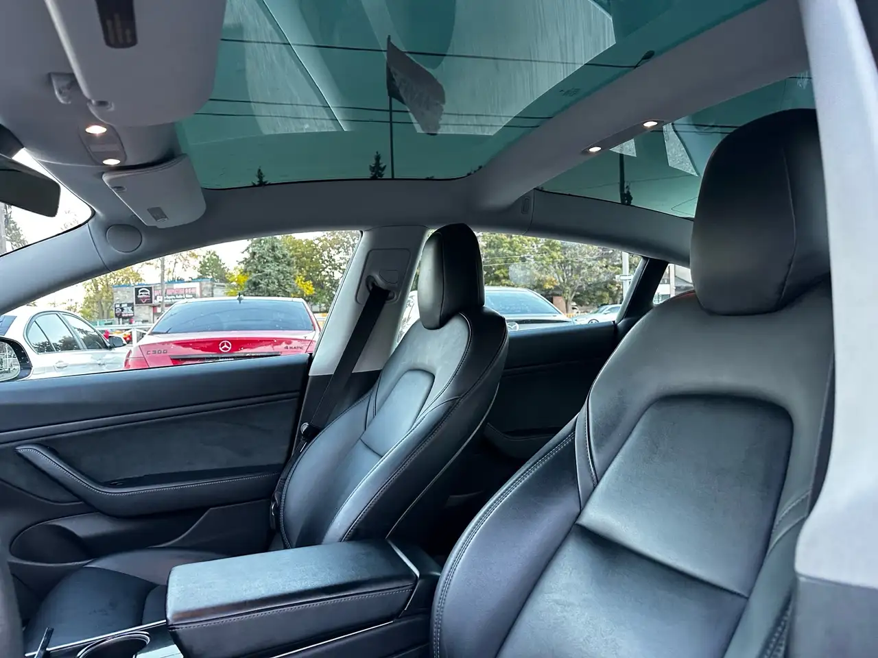 Tesla Model 3 fotografie Tesla Model 3