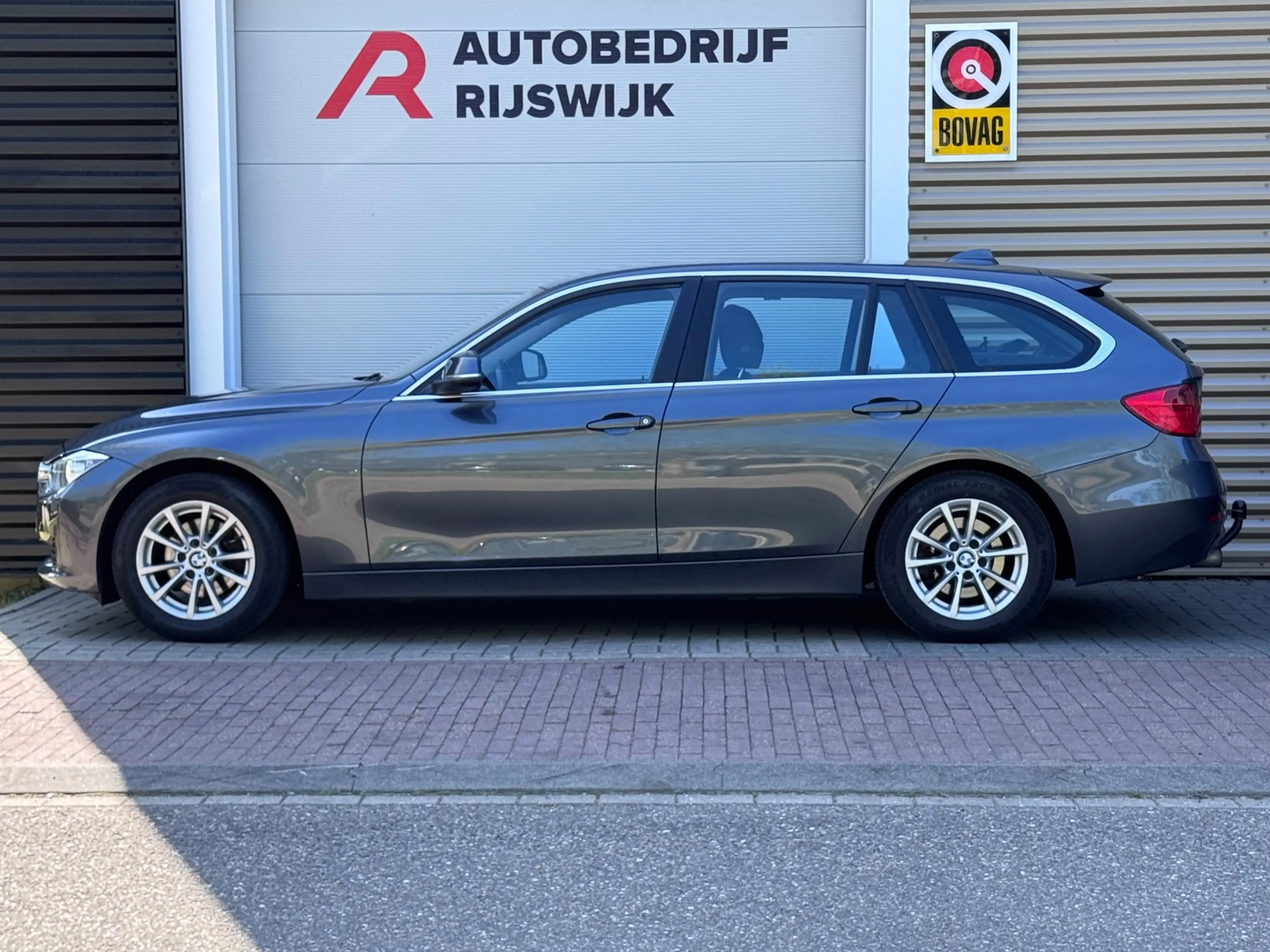 BMW 316 3-serie Touring 316i Executive Upgrade Navi/Trekha — photo 2