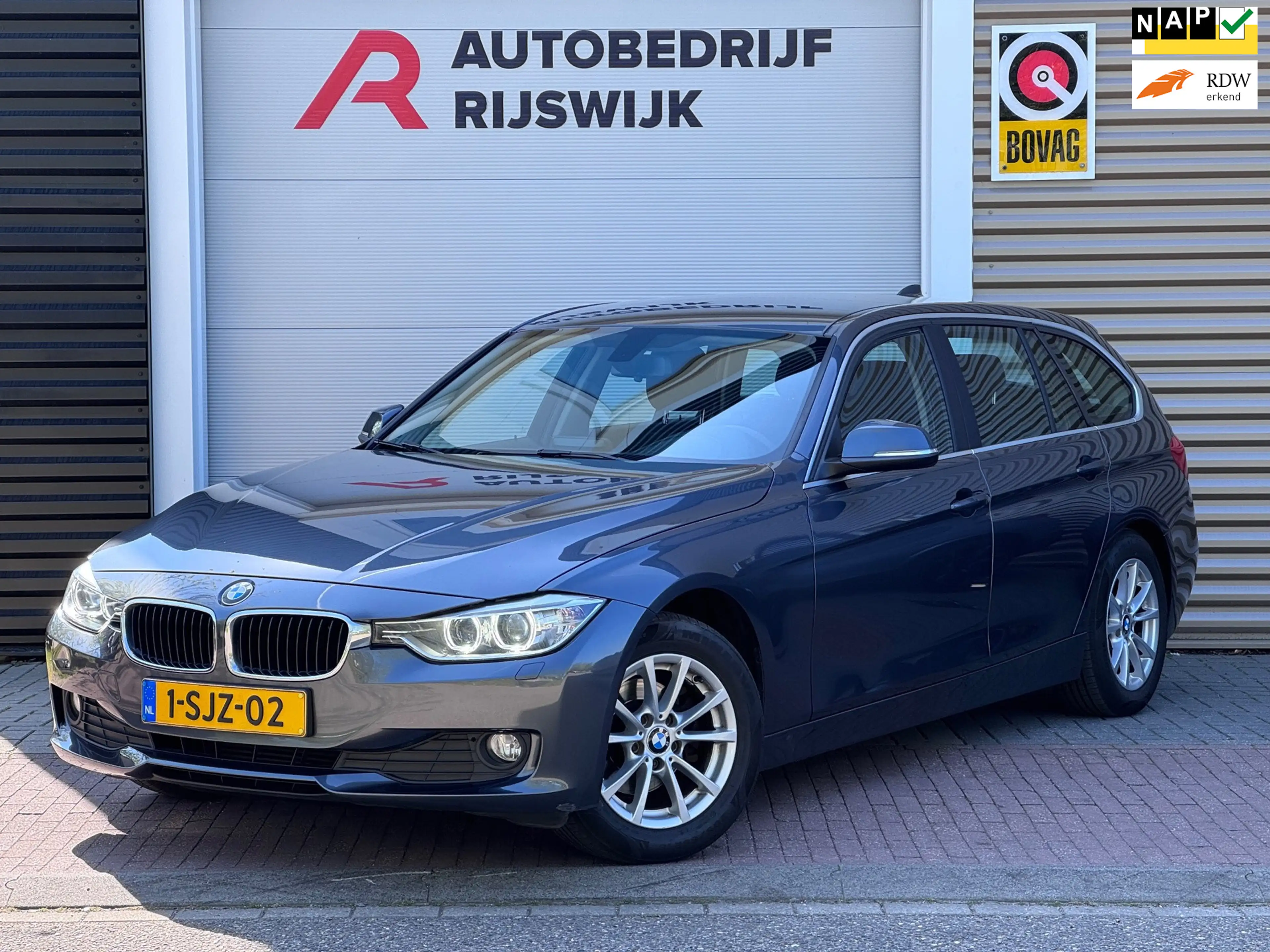 BMW 316 3-serie Touring 316i Executive Upgrade Navi/Trekha