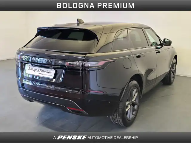 Land Rover Range Rover Velar view 2
