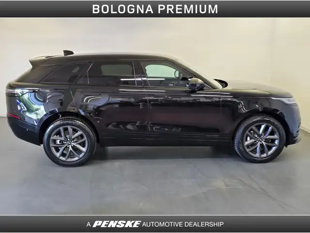 Land Rover Range Rover Velar view 6