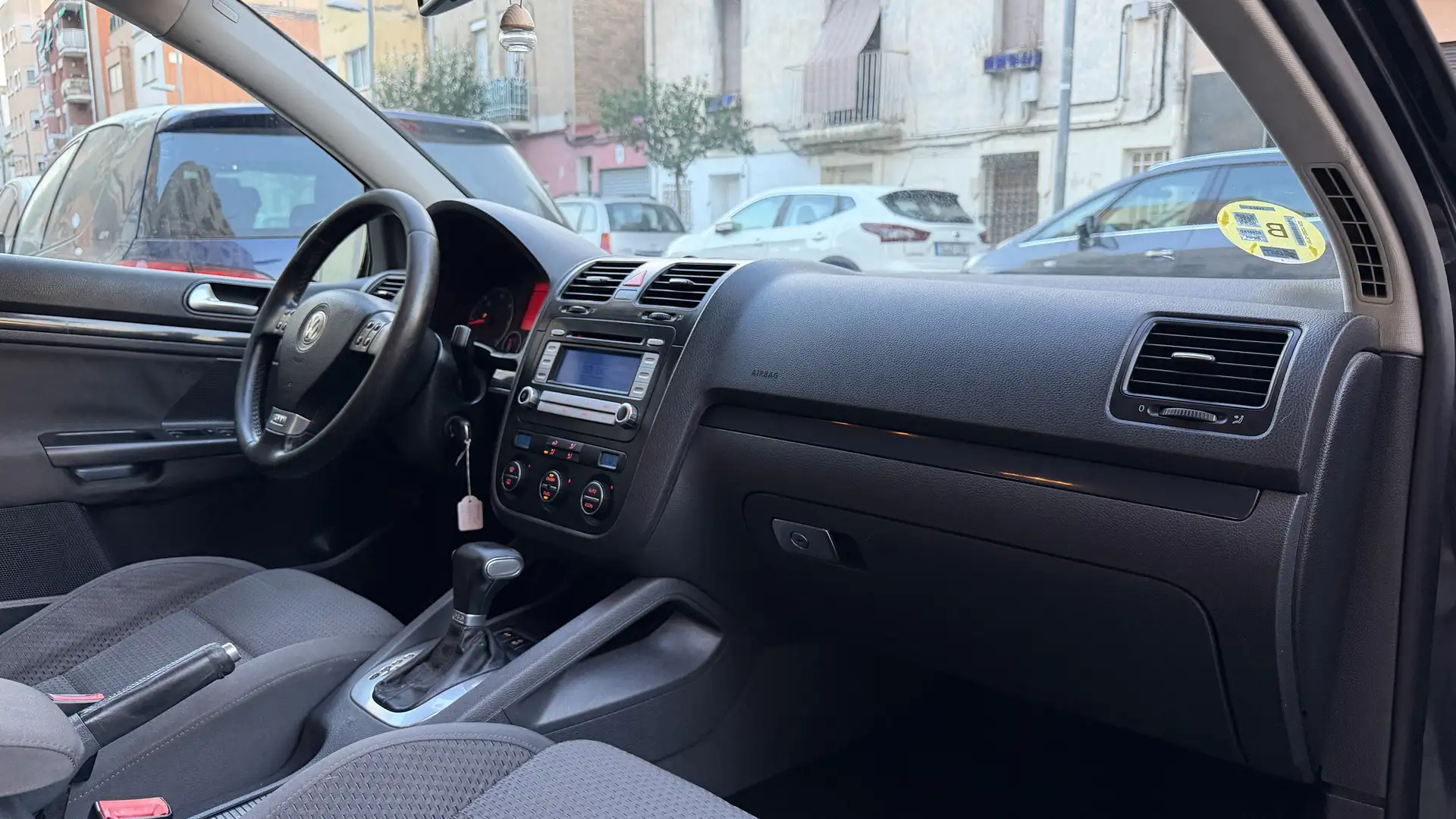 Volkswagen Golf 2.0TDI GT Sport DSG 170 Negro - 2