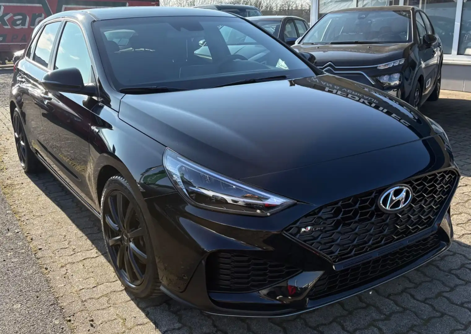 Hyundai i30 1.5 T-GDI N Line Navi/Kamera Schwarz - 1