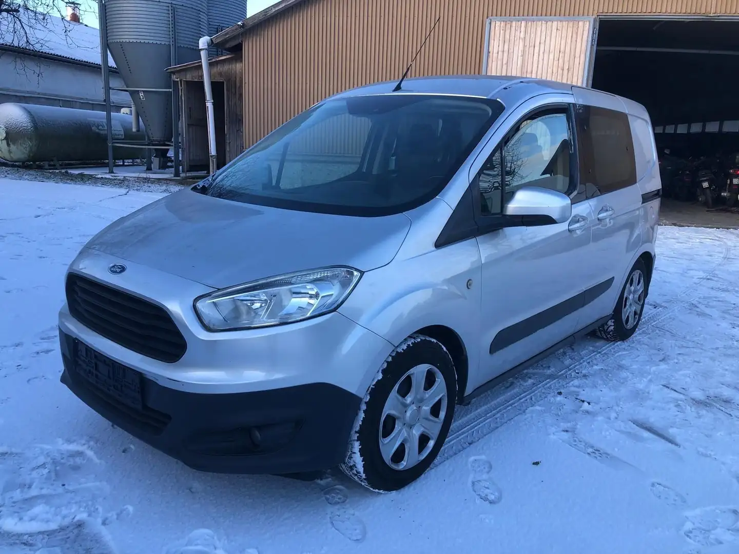 Ford Transit Courier Kombi MOTORSCHADEN Silber - 2