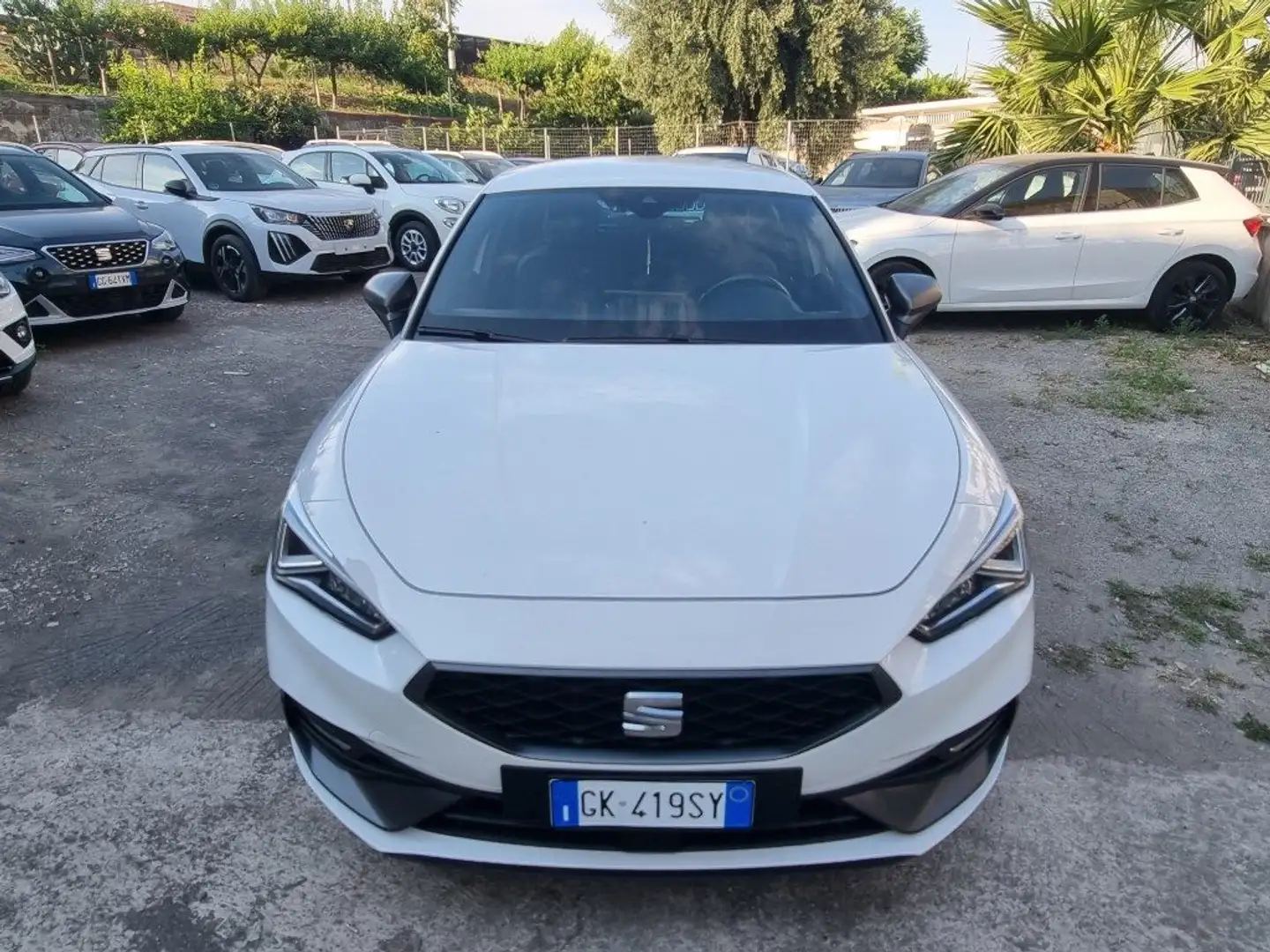 SEAT Leon 1.0 TSI 110 CV FR Bianco - 1